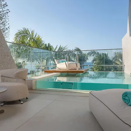 فندق شاطئ أماتوس 5*
