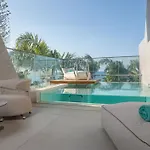 Hotel Amathus 5*