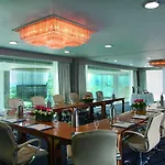 Amathus Hotel 5*