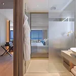 Amathus Hotel 5*