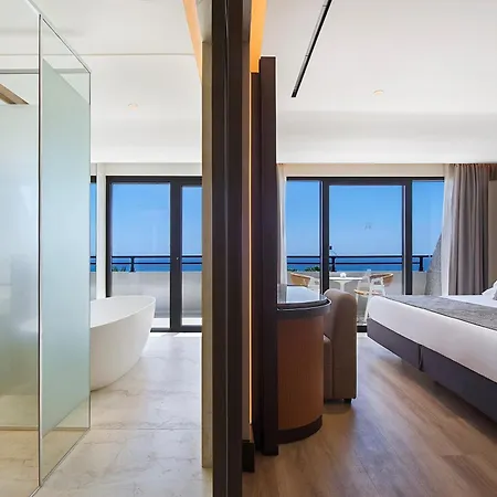 Szálloda Amathus Limassol