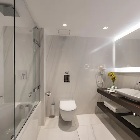 Amathus Hotel