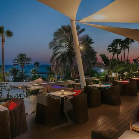 Hotel Amathus 5*