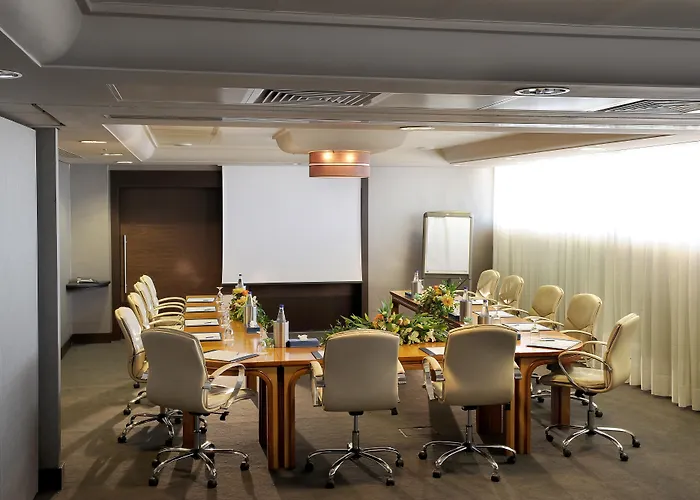 Amathus 5* לימסול