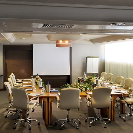 Amathus 5* לימסול